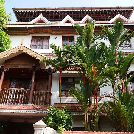 Hotel White Rose Kochi Zewnętrze zdjęcie