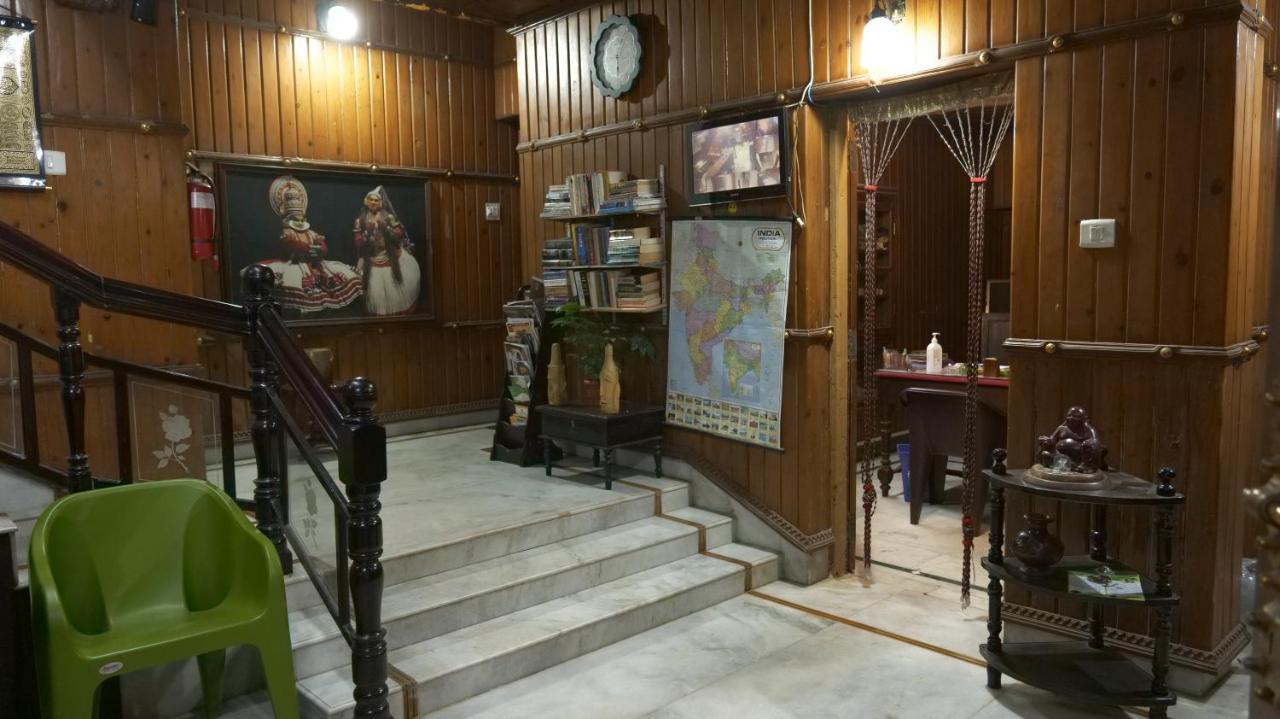 Hotel White Rose Kochi Zewnętrze zdjęcie