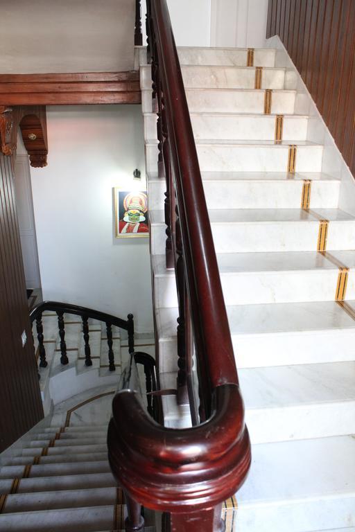 Hotel White Rose Kochi Zewnętrze zdjęcie