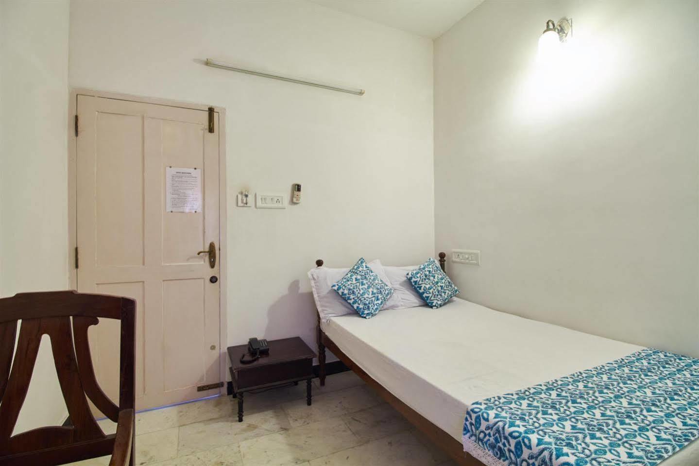 Hotel White Rose Kochi Zewnętrze zdjęcie