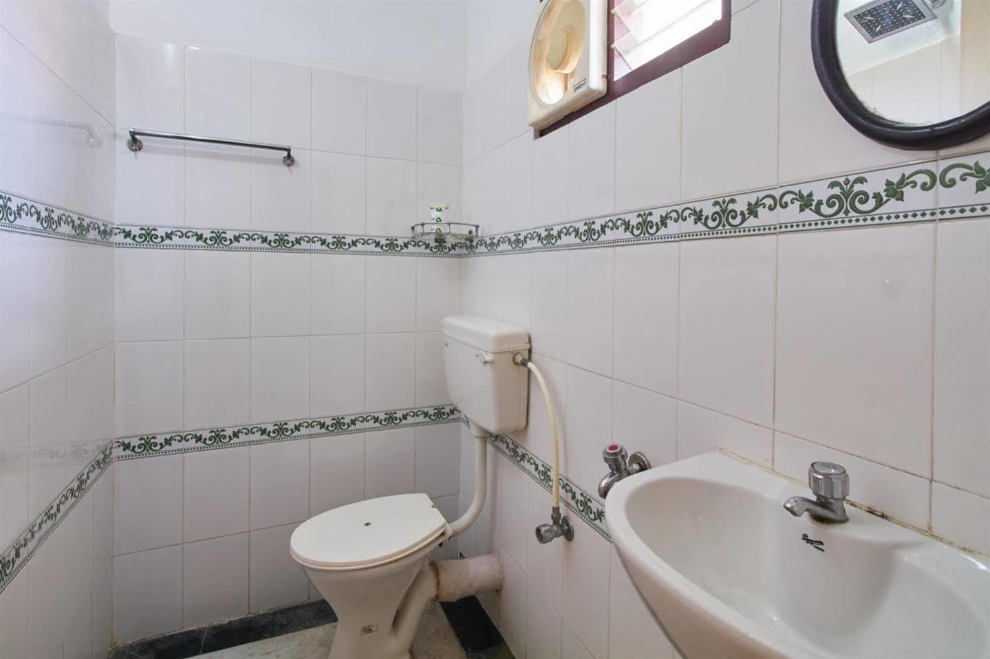 Hotel White Rose Kochi Zewnętrze zdjęcie