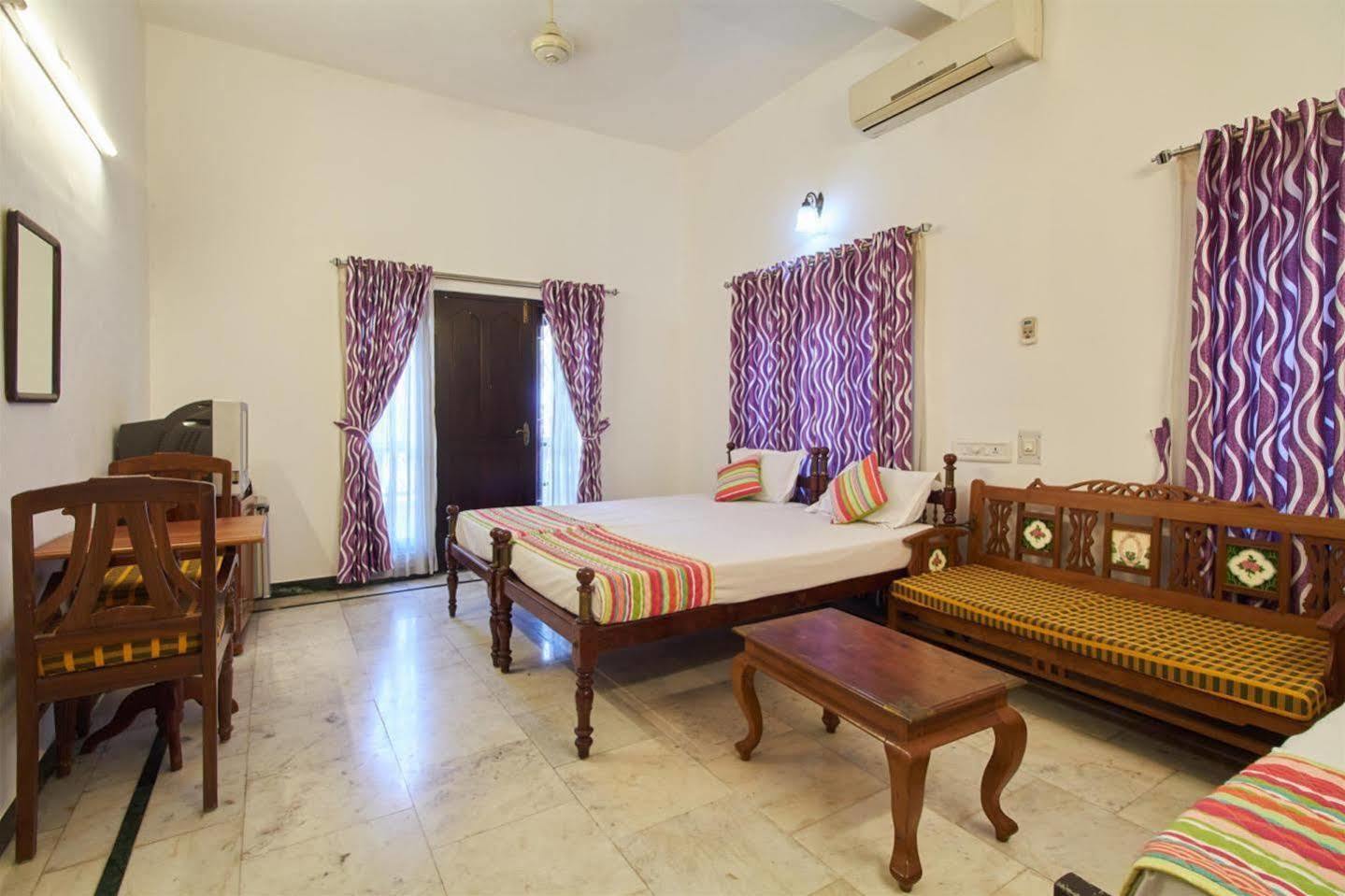 Hotel White Rose Kochi Zewnętrze zdjęcie