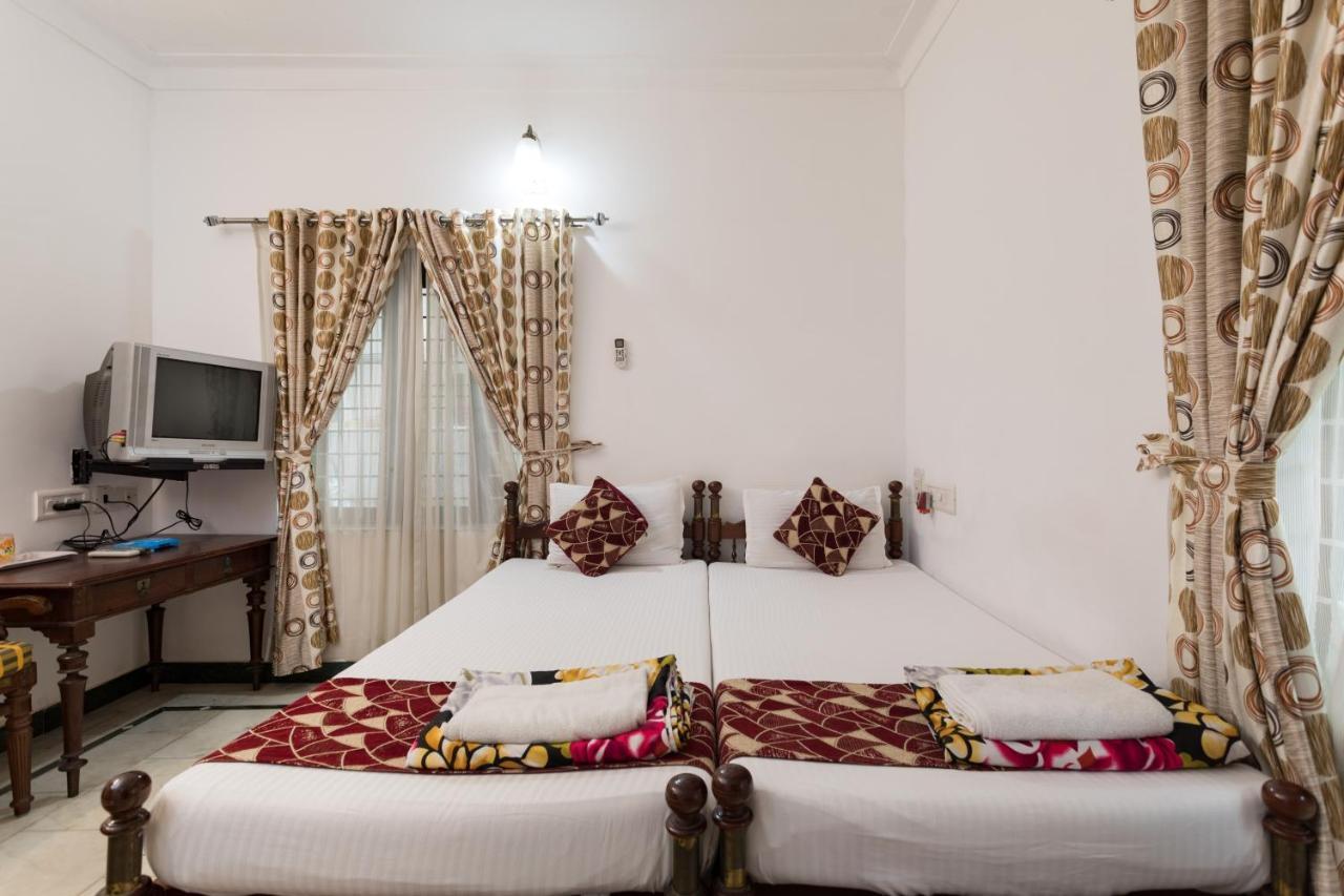 Hotel White Rose Kochi Zewnętrze zdjęcie