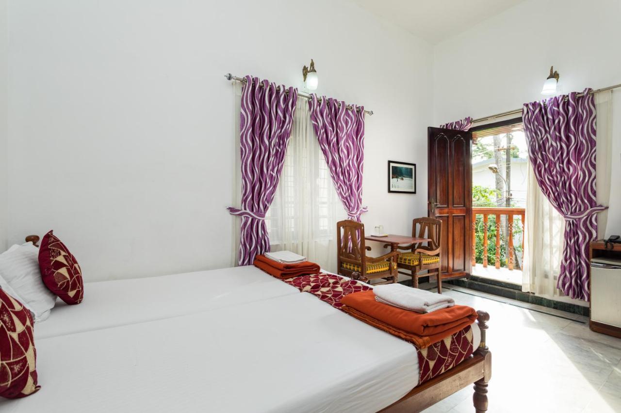 Hotel White Rose Kochi Zewnętrze zdjęcie
