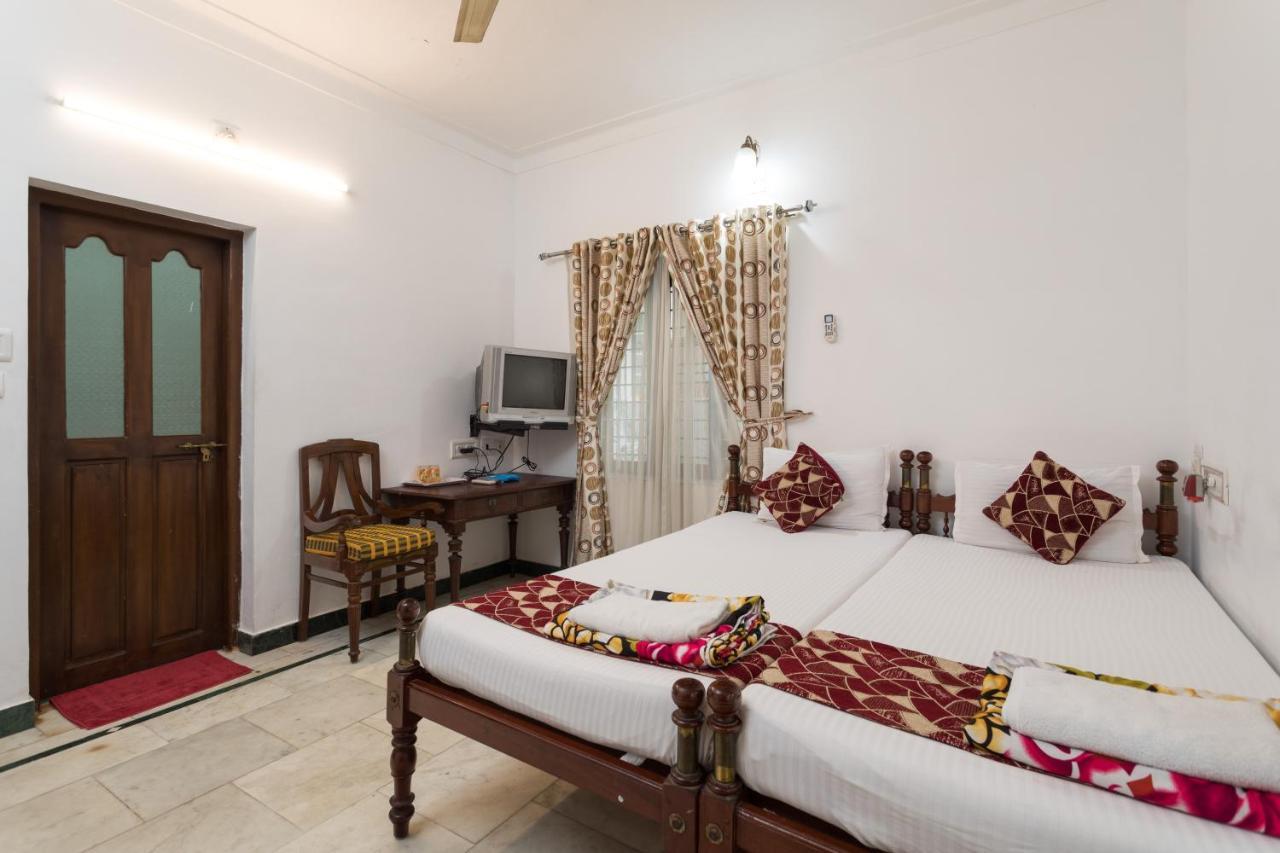 Hotel White Rose Kochi Zewnętrze zdjęcie