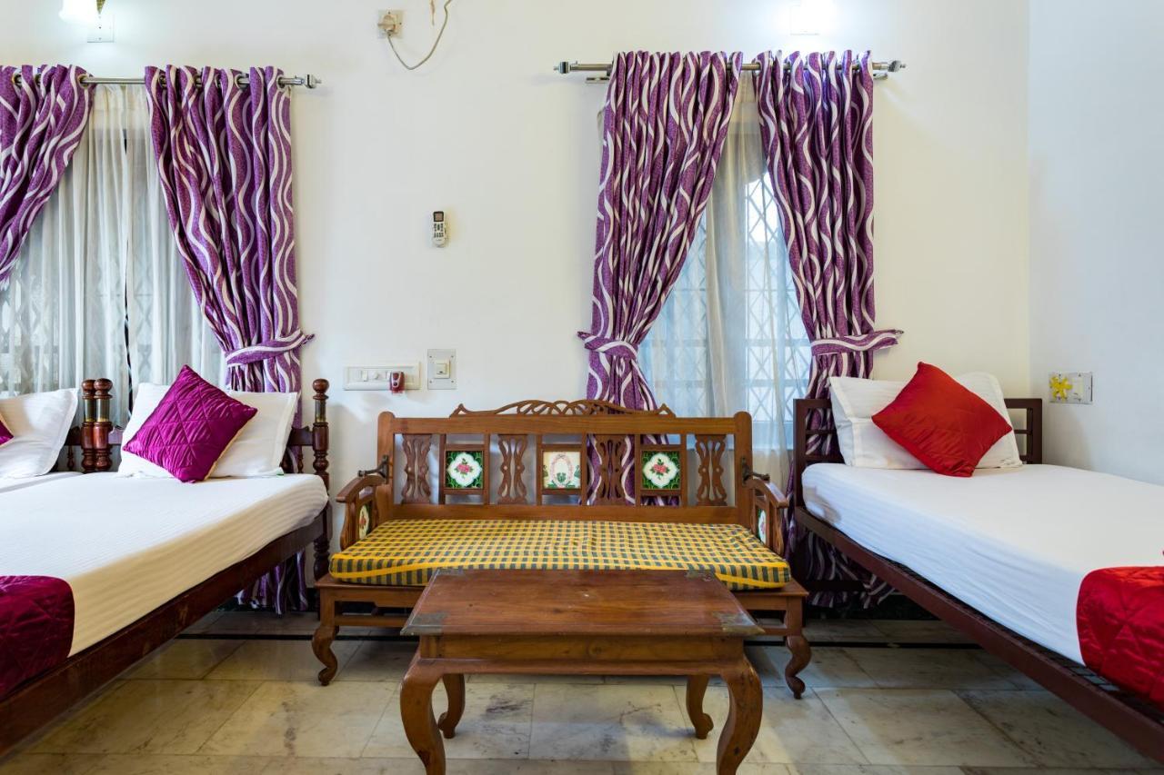 Hotel White Rose Kochi Zewnętrze zdjęcie