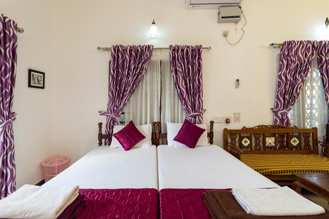 Hotel White Rose Kochi Zewnętrze zdjęcie